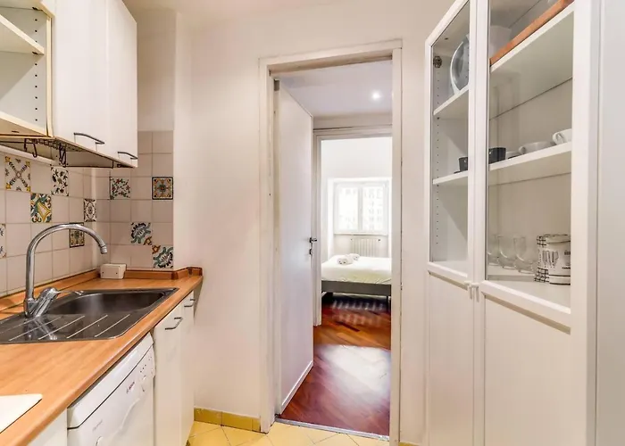 Splendid Flat On The Tiber River *